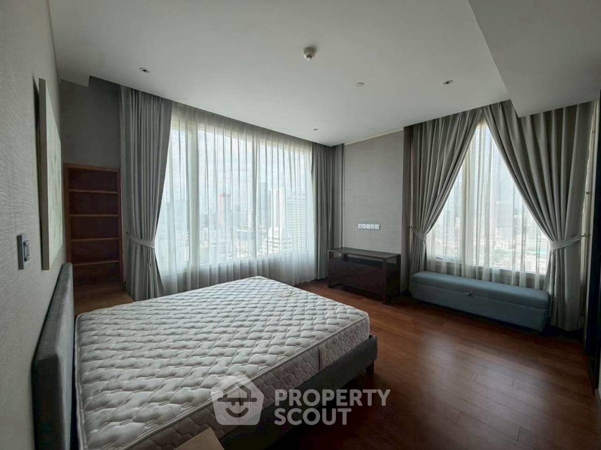 picture 25th-Floor 2-BR At The Infinity Condominium 80m To BTS Chong Nonsi (ID 3177421) - 11/20