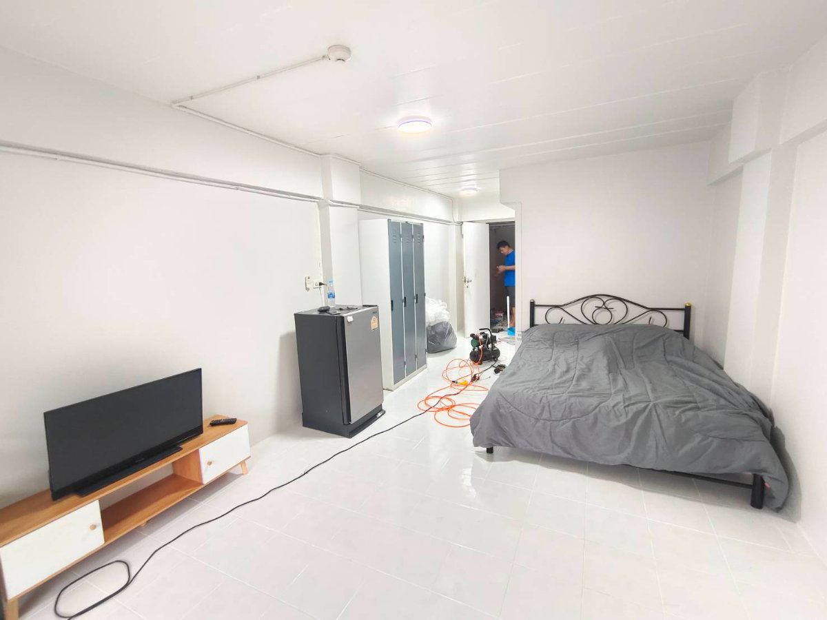 picture 🔥 For Rent: Niran9 (Udomsuk 56) | Spacious 30 sq.m., Fully Furnished & Ready to Move In – Only 4,000 THB/Month! - 1/9