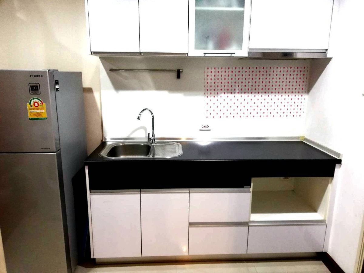 picture Ready to move 1 bed 1 bath condo for rent Supalai Lite Sathorn - Charoenrat - 7/10