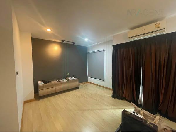 รูป 📌 ขายทาวน์โฮม โครงการ ไอฟีล บางนา 3 ชั้น 3 ห้องนอน 3 ห้องน้ำ - รูปที่ 3/8