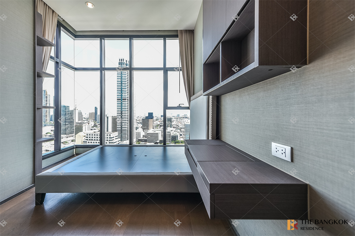 picture The Diplomat Sathorn near BTS Surasak - 6/10
