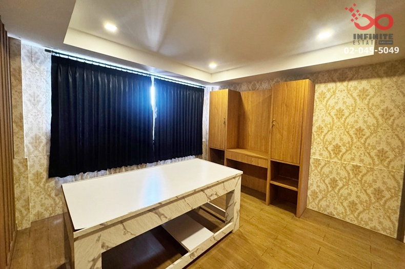 รูป ขายอาคารพาณิชย์ 2 คูหา 3.5 ชั้น 54 ตร.ว. ติดถนนพระยาสุเรนทร์ - รามอินทรา ทำโฮมออฟฟิศเหมาะมาก ใกล้รถไฟฟ้าสายสีชมพู - รูปที่ 10/17