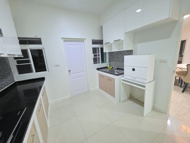 รูป กรุงเทพกรีฑา9-19 บ้านเดี่ยว 2 ชั้น5นอน 5น้ำ 80ตร.ว. 300ตร.ม.ARLบ้านทับช้าง 1.75กม. สนามกอล์ฟยูนิโก้ 300ม.หรูหรา พร้อมเฟอร์ฯ - รูปที่ 7/8
