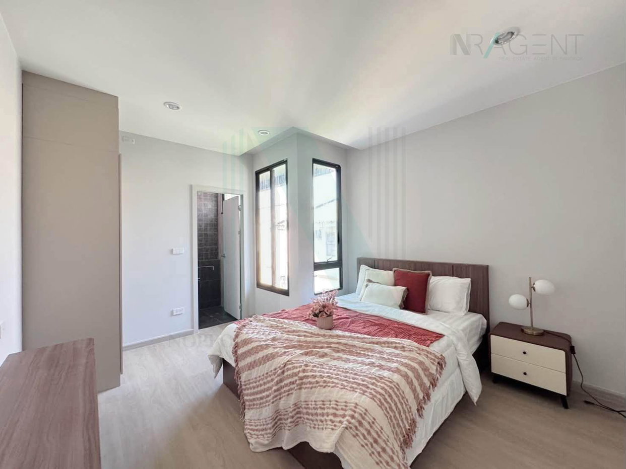 picture 📌 For Rent 3-story Home office GRAVITIA RAMA 2 - THAKAM 3 bedroom 4 bathroom - 6/8