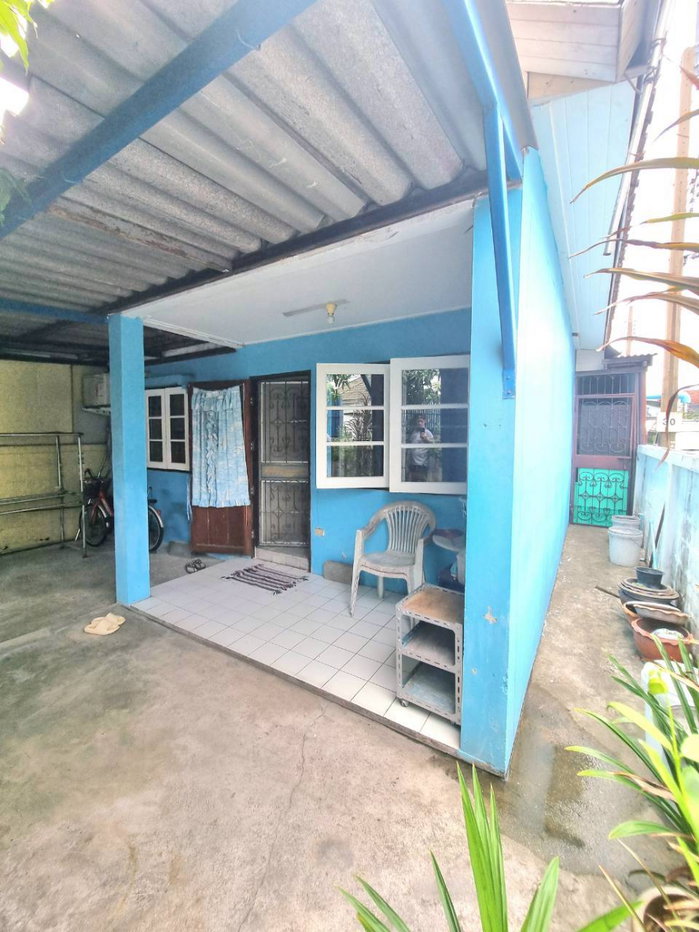 picture Townhouse for sale, corner unit, located on Nawamin 74. - 19/28