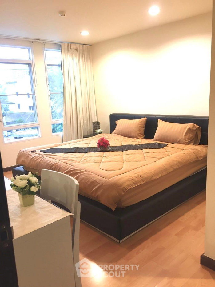 picture 2-BR Condo At The Amethyst Sukhumvit 39 Near BTS Phrom Phong (ID 880944) - 1/15