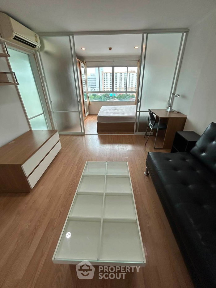 picture 1-BR Condo At Lumpini Ville Ramkhamhaeng 26, Ramkhamhaeng (ID 3181003) - 3/6