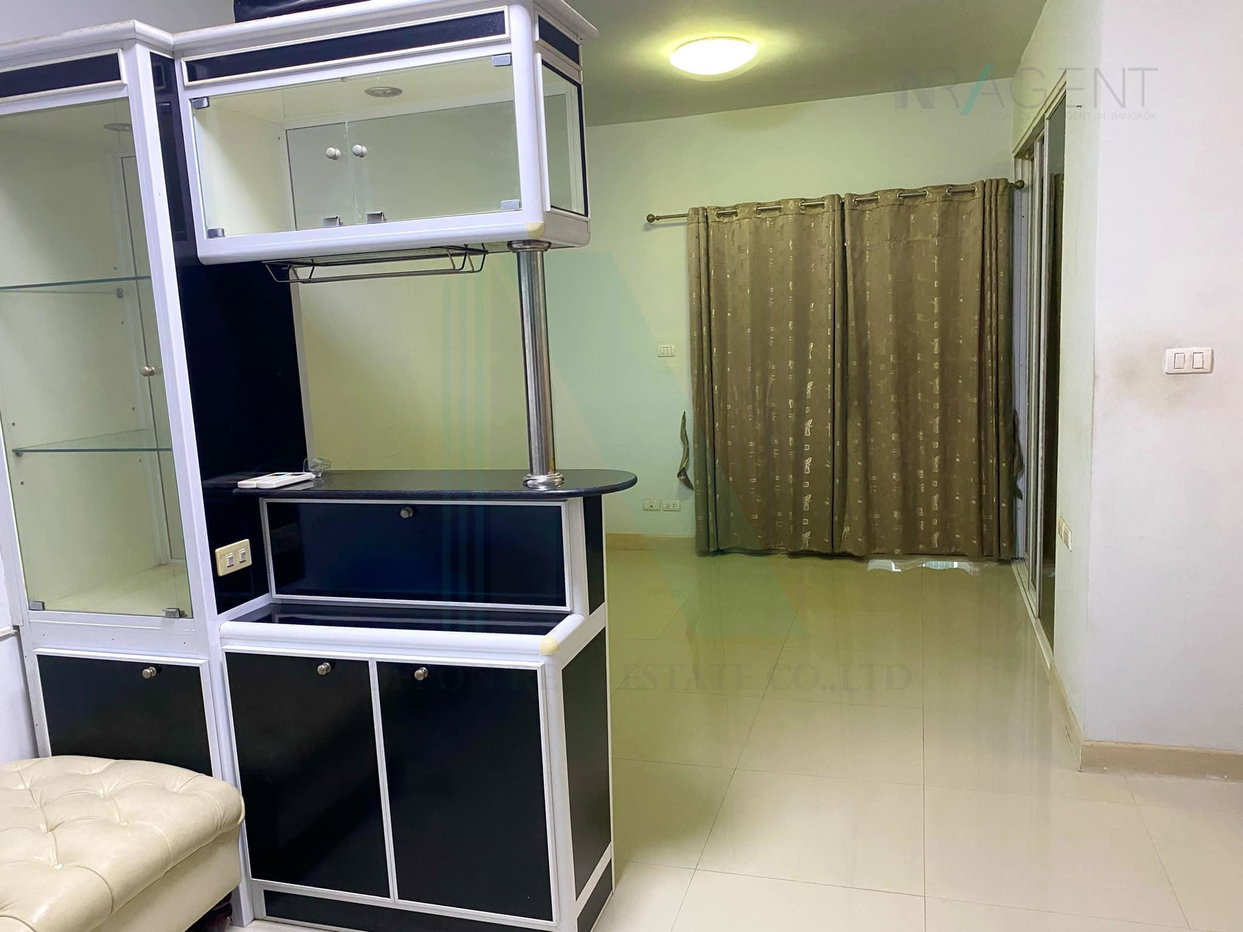 รูป 📌 ให้เช่าทาวน์เฮาส์ โครงการ เดอะ คัลเลอร์ส เลชเชอร์ บางนา กม.10 2 ชั้น 4 ห้องนอน 2 ห้องน้ำ - รูปที่ 2/8