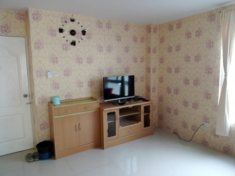 Condo for Rent at Phattra Condo, Amata Nakorn, Chonburi