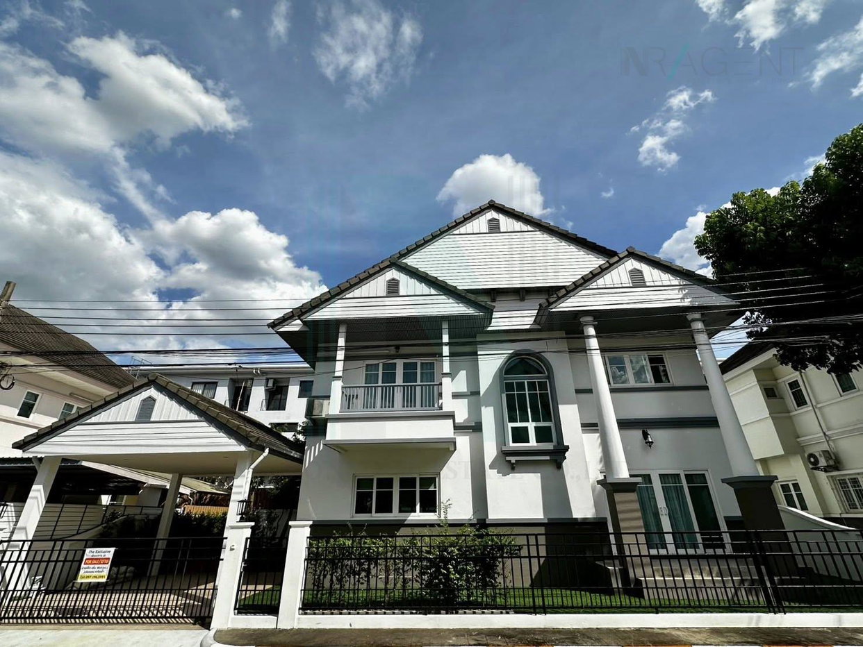 picture 📌 For Sell House THE EXCLUSIVE PATTANAKARN 32 2-story 3 bedroom 4 bathroom - 1/8
