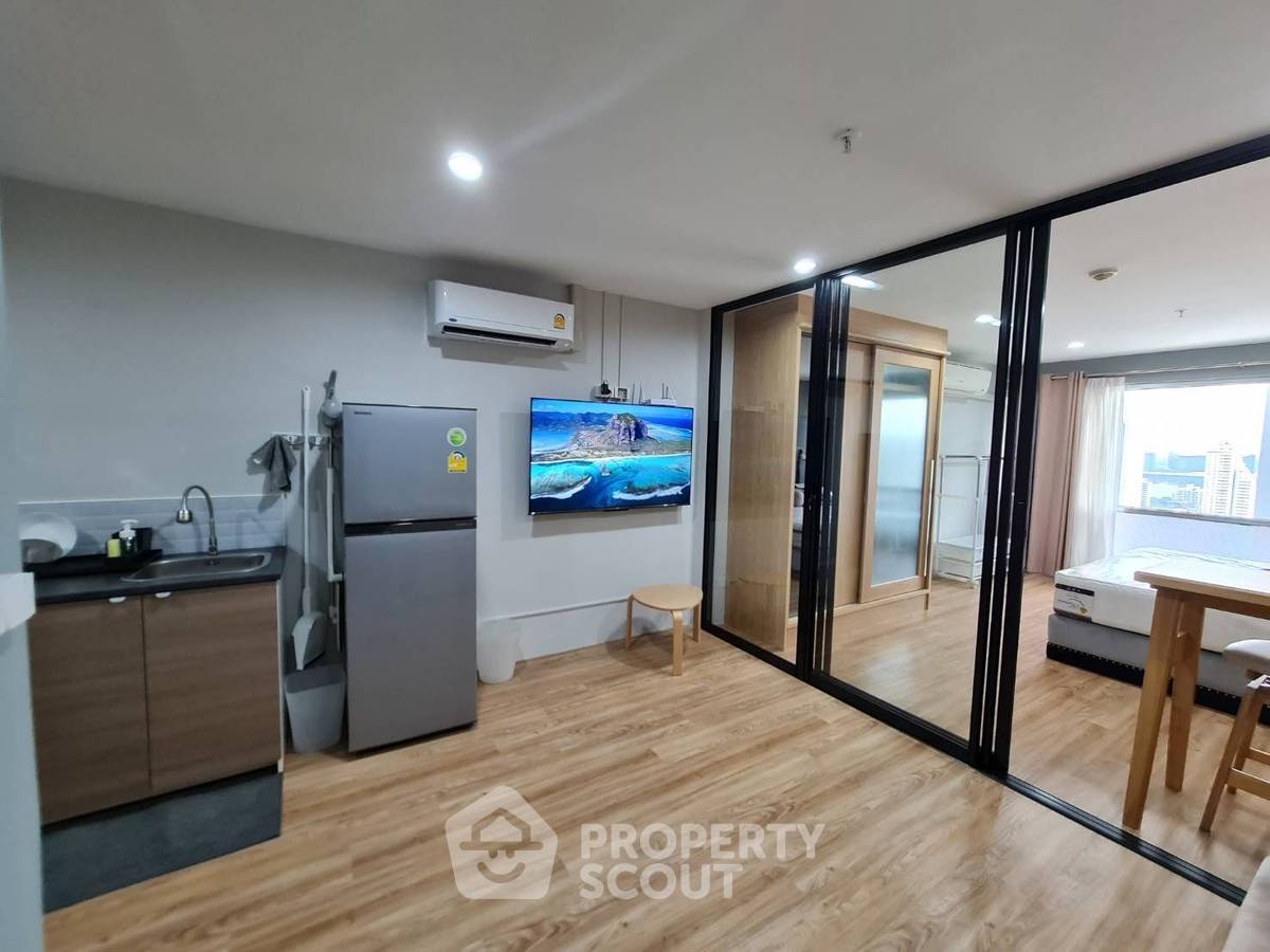 picture 27th-Floor 1-BR Sukhumvit Suite Near BTS Nana (ID 3182877) - 7/12