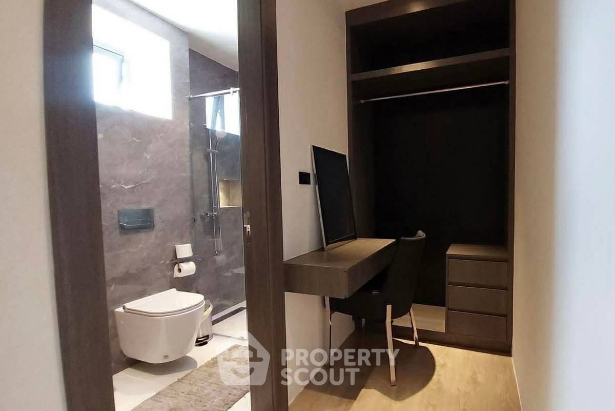 picture 6-BR Villa In Phratamnak, Bang Lamung | 162 Sqm For Sale (ID 3184042) - 7/12