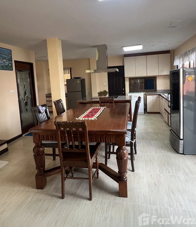 picture Spacious 3-Bedroom villa with Private Pool & wide Garden 6660636 - 7/32