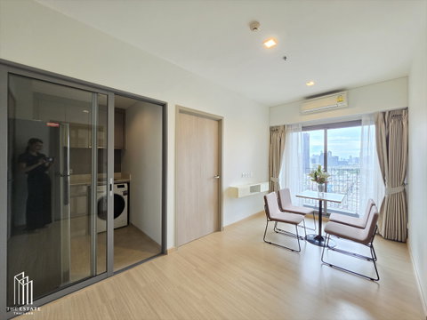 For rent Whizdom Connect 1 ห้องนอน + พร้อมห้องนอนเล็ก @ 25,000 Baht