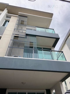 รูปภาพ 📌 ให้เช่าทาวน์เฮาส์ 3 ชั้น ทาวน์ อเวนิว ศรีนครินทร์ 3 ห้องนอน 4 ห้องน้ำ