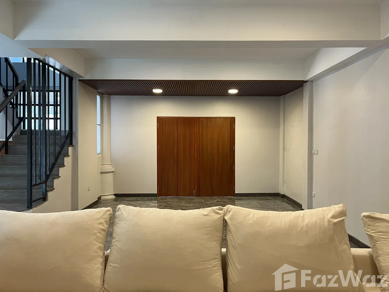 รูป ทาวน์เฮ้าส์ให้เช่า 4 ห้องนอน ใน คลองเตย, กรุงเทพมหานคร 6670319 - รูปที่ 4/40
