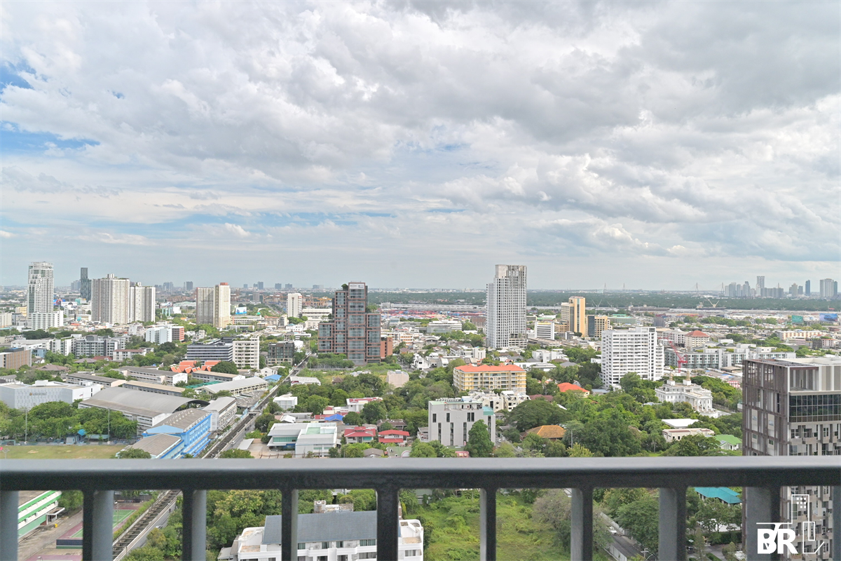 picture Private Unit, Fully Equipped Common Area Siri At Sukhumvit near BTS Thong Lo - 2/10