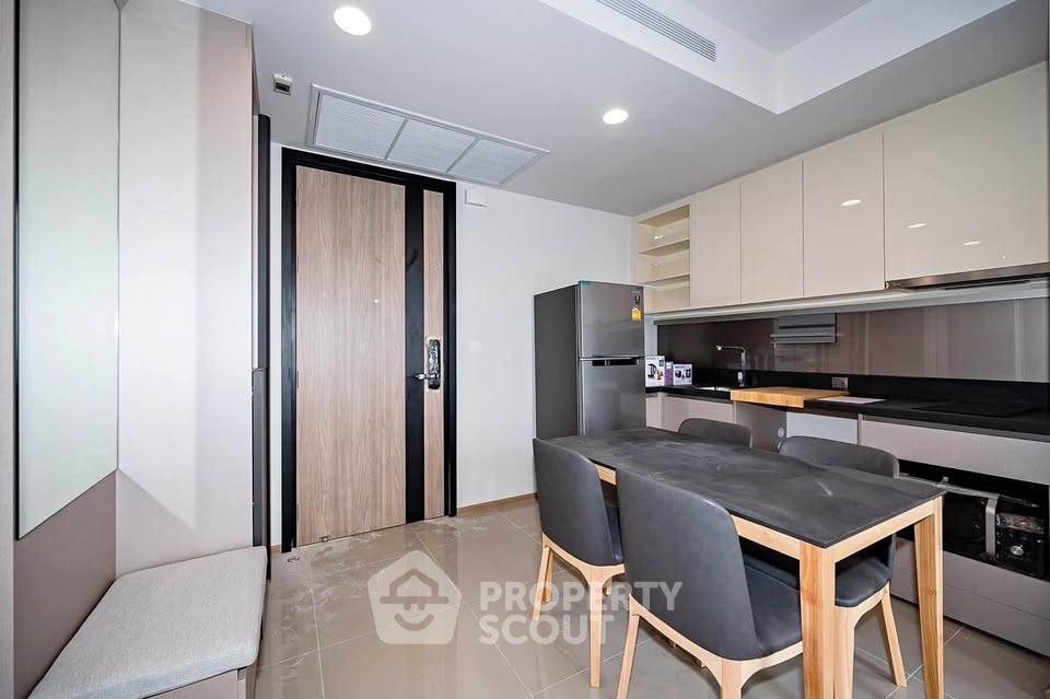 picture 44th-Floor 2-BR At Oka Haus Sukhumvit 36 Near BTS Thong Lor (ID 3183527) - 1/10