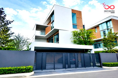 ขายบ้านเดี่ยว : ขายบ้านเดี่ยว 3 ชั้น หลังมุม 94 ตร.ว. หมู่บ้าน วีเว่ พระราม 9 ถนนกรุงเทพกรีฑา  