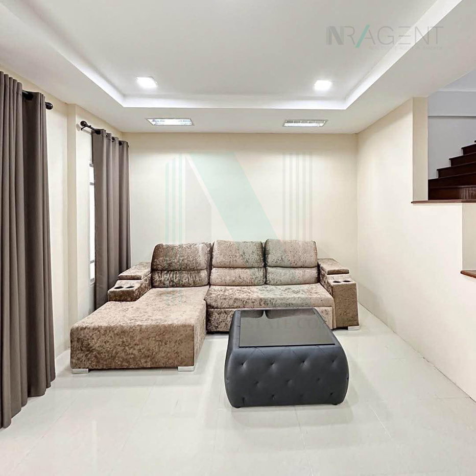 รูป 📌 ขายทาวโฮม  โครงการ ธนาภิรมย์ ศรีนครินทร์-วงแหวน 3 ชั้น 4 ห้องนอน 5 ห้องน้ำ - รูปที่ 3/8