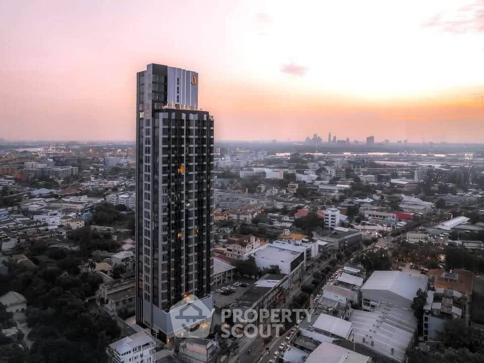 picture 200m BTS Phra Khanong | 1-BR KnightsBridge Space Sukhumvit-Rama4 (ID 3182362) - 1/23