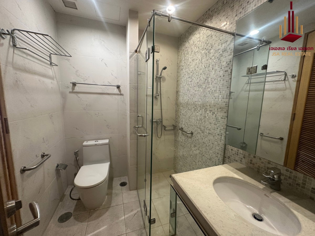 picture ✨ For Rent: The Royal Saladaeng Condo ✨💰 Only 80,000 THB/month - 6/6