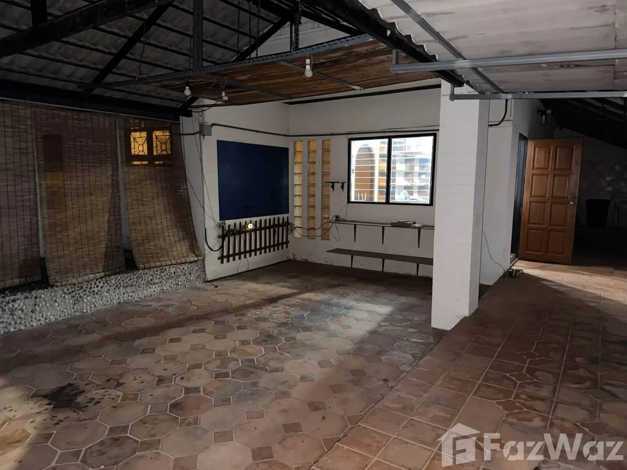 picture 3 bedroom villa at Park Village 6668503 - 6/9