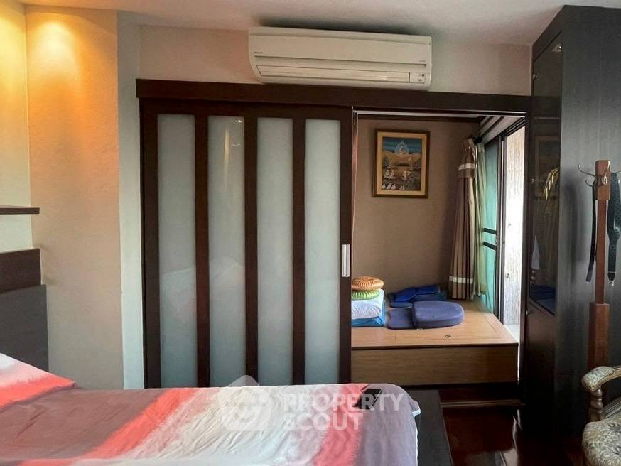 picture 18th-Floor 3-BR Condo At Lumpini Ville Phahol-Suthisarn Near BTS Saphan Khwai (ID 3171411) - 4/6
