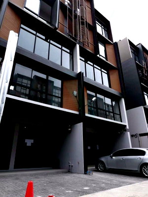 Home office for rent วิทยาลัยเซาธ์อีสท์บางกอก : 📌 For Rent 5-story Home office THE PRIDE SUKHUMVIT 77 3 bedroom 4 bathroom