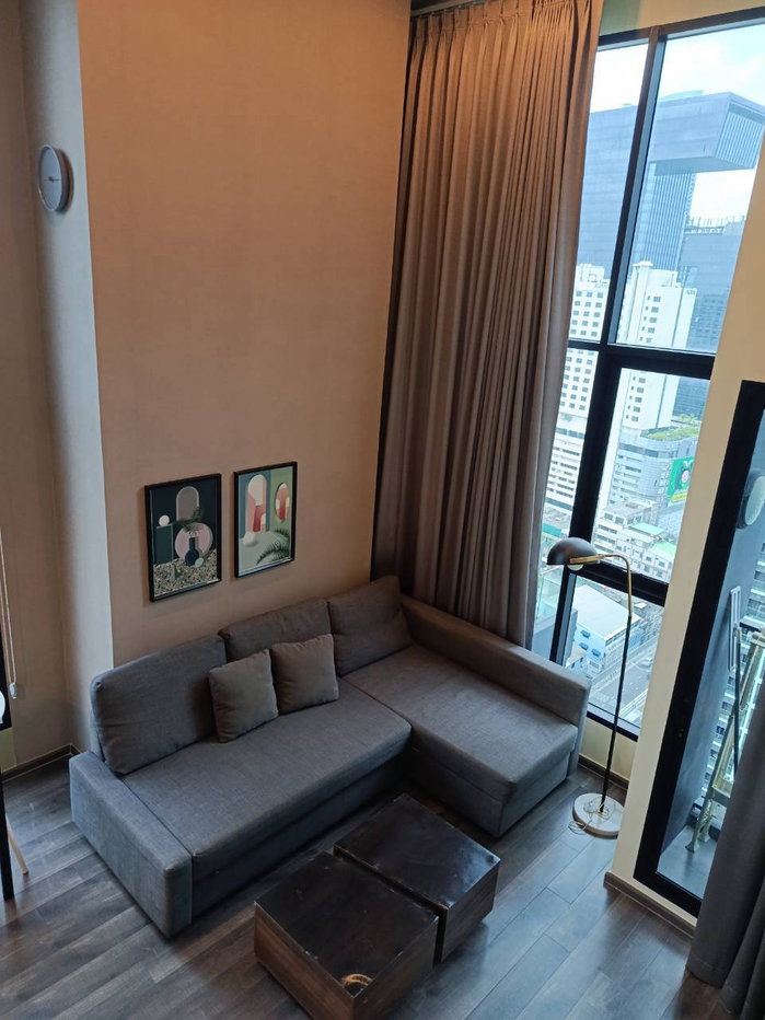 picture Condo for RENT : Knightsbridge Space Rama 9   𝐒𝐢𝐳𝐞 : 41 sqm. Duplex 1 Bed 1 Bath / City View /Corner room  𝐅𝐥𝐨𝐨𝐫 : 20th  ✅Fully furnished - 2/18