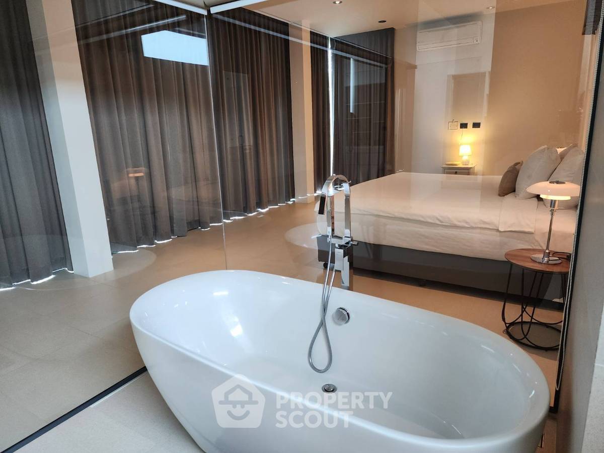picture 456 Sqm 4-BR Villa For Sale At La Lua Resort Hua Hin (ID 2391387) - 8/14
