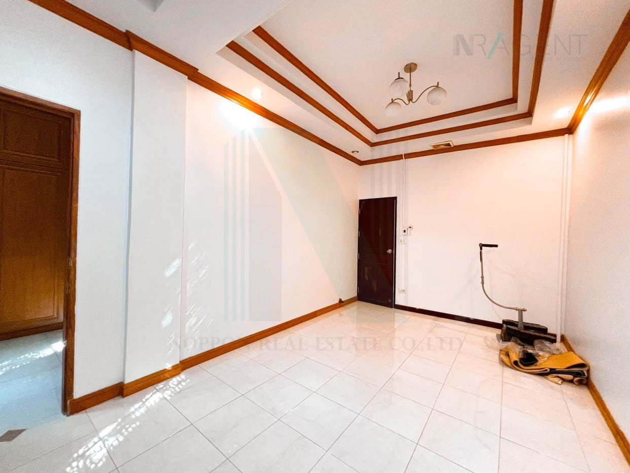 รูป 📌 ขายทาวน์เฮาส์ โครงการ หมู่บ้านเรือนแก้ว 2 ชั้น 5 ห้องนอน 2 ห้องน้ำ - รูปที่ 5/8