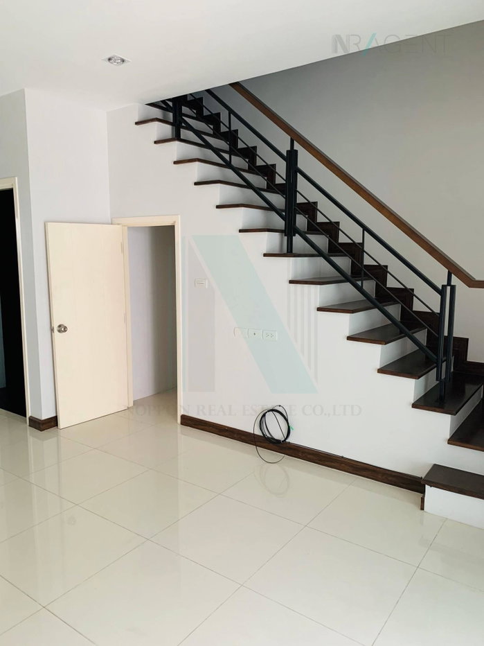 รูป 📌 ขายทาวน์เฮาส์ โครงการ บ้านชญาดา เวิร์ค 3 ชั้น 4 ห้องนอน 5 ห้องน้ำ - รูปที่ 3/8