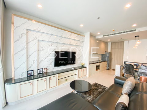 🔥Best Deal 68K🔥 - 2 Beds Corner Room Super High Fl. 35+ Perfect Location Connecting to BTS Phloen Chit at Noble Ploenchit Condo / For Rent