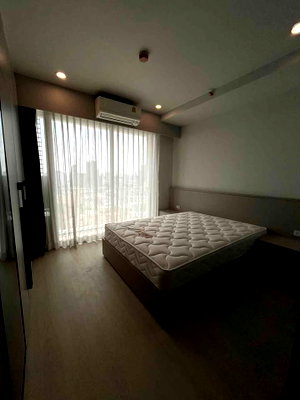 Condos for rent : 📍 For Rent: The Line Phaholyothin Park | 19th Floor, City View, Large 38.04 sq.m. Studio Room, Fully Furnished and Ready to Move In