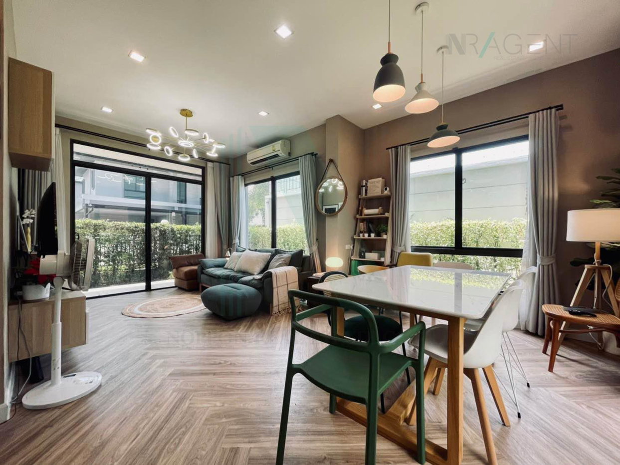 รูป 📌 ขายบ้านเดี่ยว โครงการ บูเลอวาร์ด ศรีนครินทร์ - บางนา 2 ชั้น 4 ห้องนอน 3 ห้องน้ำ - รูปที่ 3/8