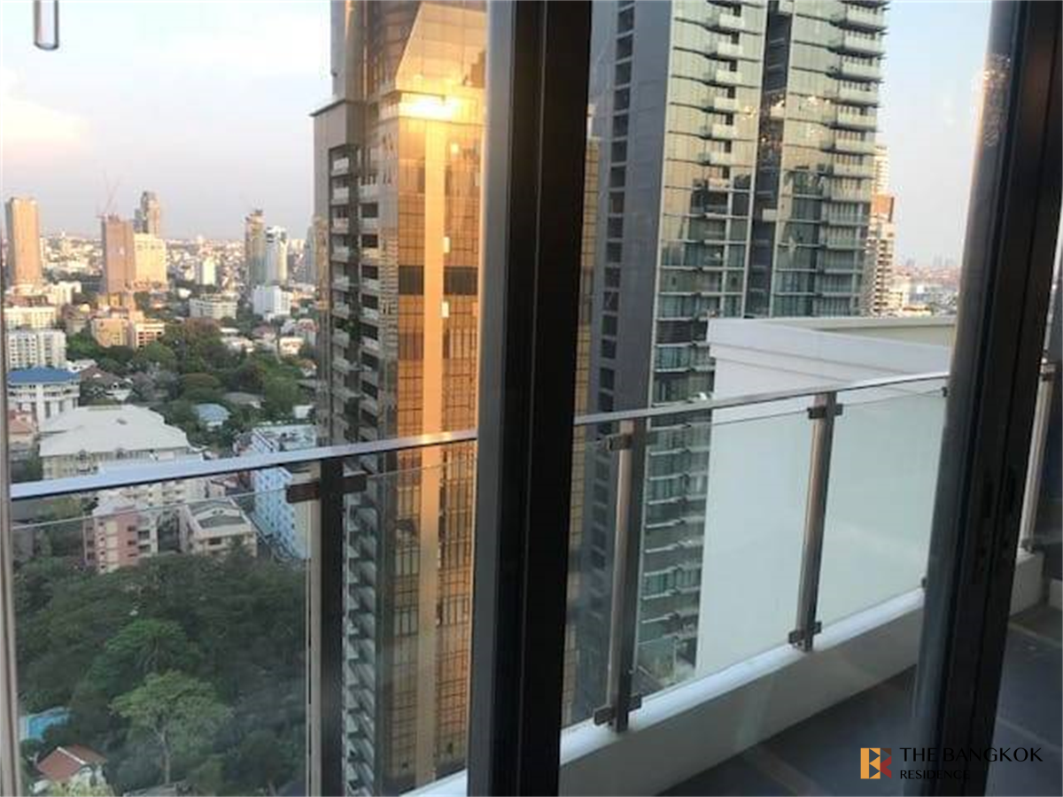 รูป ยูนิต Luxury หรูหราแบบไม่ต้องรอ เดอะ ดิโพลแมท 39 ใกล้ BTS สถานีพร้อมพงษ์ - รูปที่ 1/10