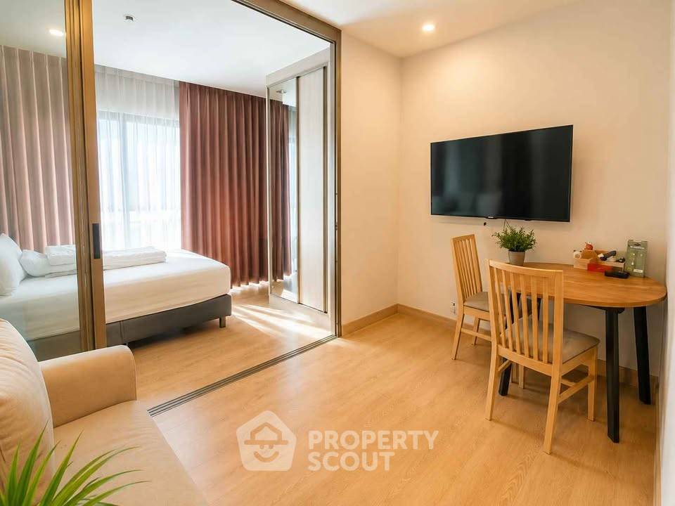 picture 32nd-Floor 1-BR Infinity One Condominium For Sale (ID 3183848) - 2/8