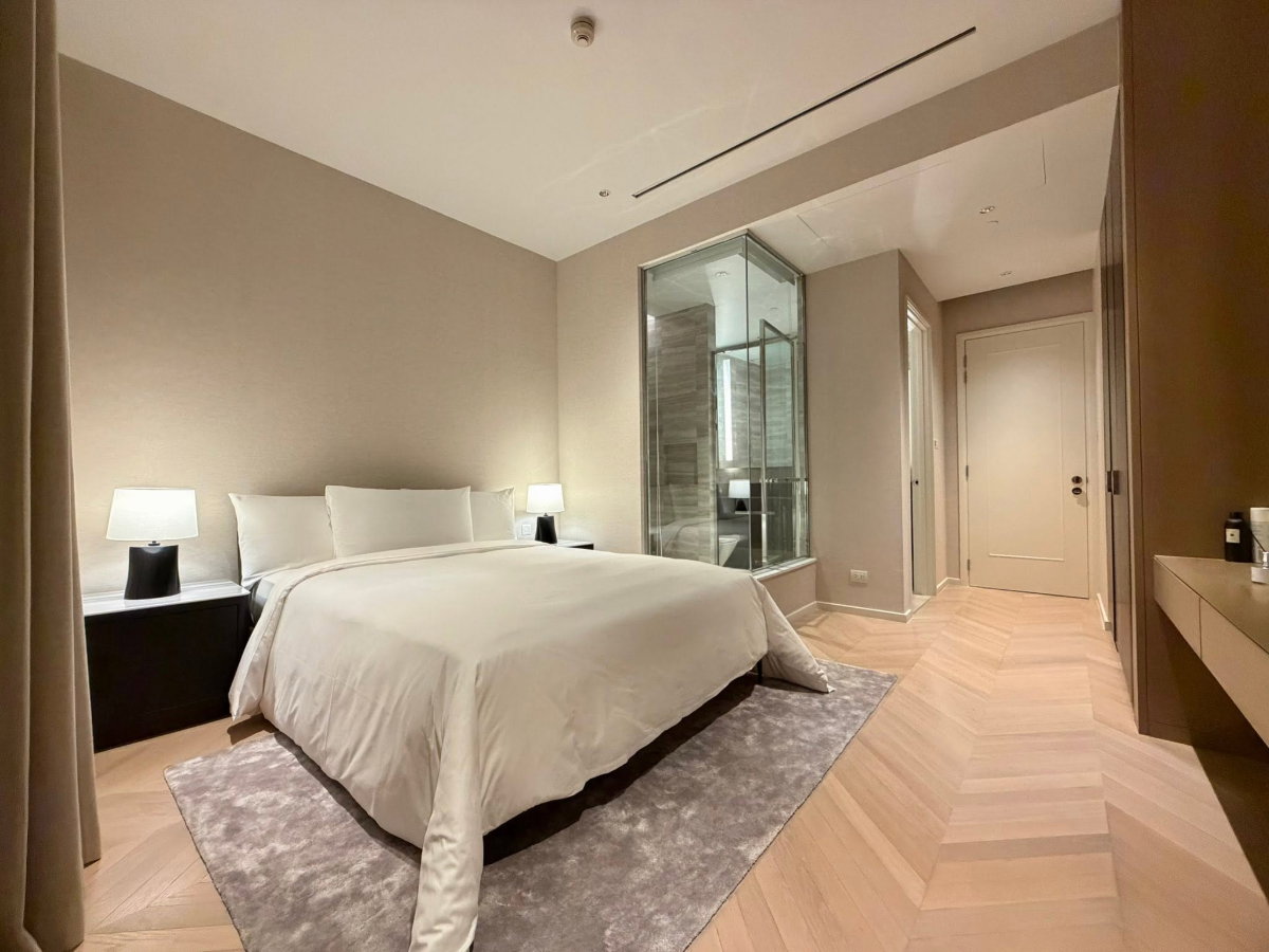 รูป ให้เช่า | Four Seasons Private Residences Bangkok | 2 ห้องนอน 3 ห้องน้ำ | 124 ตร.ม. | วิวแม่น้ำ | 250,000 บาท - รูปที่ 1/5