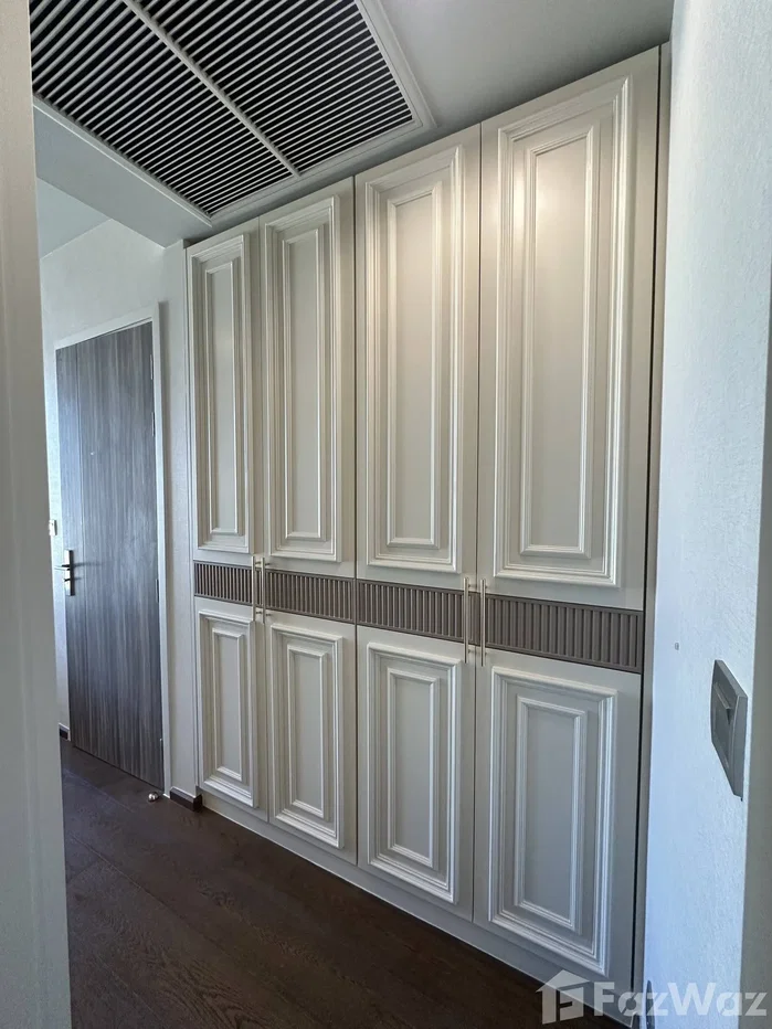 picture Brand New, Corner Unit with Panoramic Views! 6668830 - 5/6
