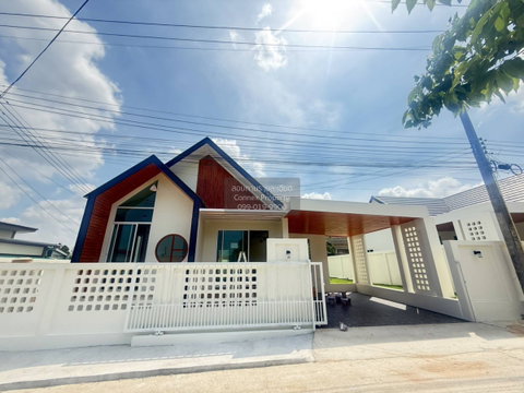 For Sale House , Petchkanchana Vllage , Takhian Tia , Bang Lamung , Chon Buri , CX-155063 ✅ Live chat with us ADD LINE @connexproperty ✅