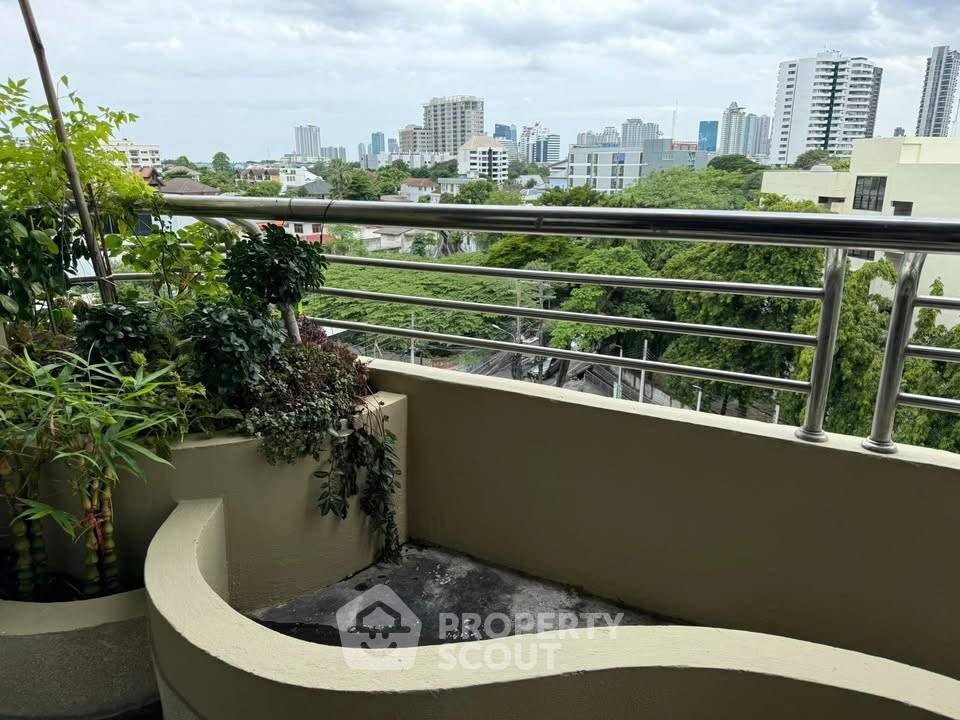 รูป 118 ตร.ม. 2 ห้องนอน Supreme Ville Condominium ใกล้ MRT คลองเตย (ID 3182980) - รูปที่ 27/29