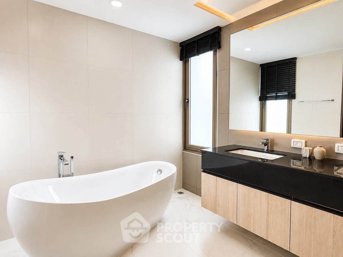 picture 322 Sqm 3-Bedroom Villa For Sale In Palai Chalong Phuket (ID 3182924) - 14/30