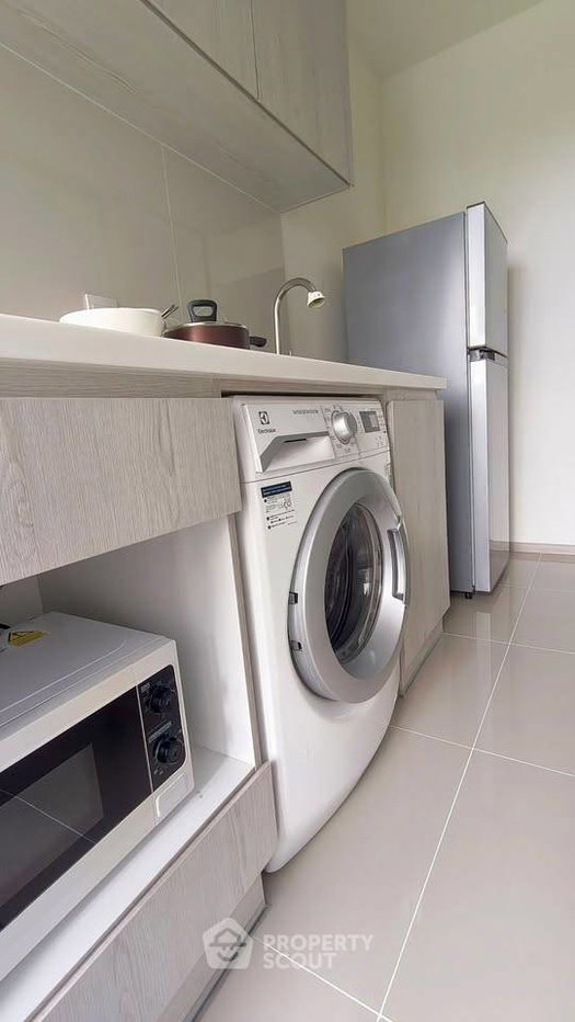 picture 1-BR Condo Life Asoke 300m From ARL Makkasan (ID 3182624) - 5/10