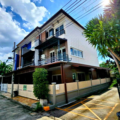 Townhouses for sale Rajapruk University : 📌 For Sell Town house THE STORY RATCHAPHRUK 3-story 3 bedroom 4 bathroom