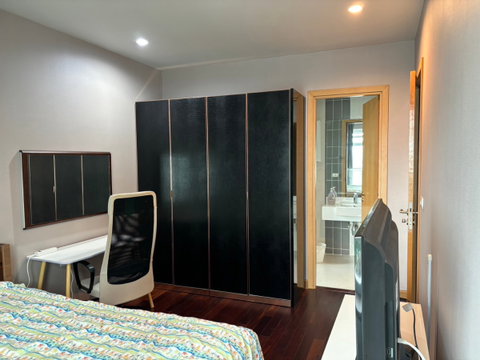 P-55873 ให้เช่า เซอร์เคิล คอนโดมิเนียม | 2 ห้องนอน 2 ห้องน้ำ | วิวเมือง | เฟอร์นิเจอร์ครบ | พร้อมเข้าอยู่ 📞 Line ID: @easythaihome | 085-592-2897