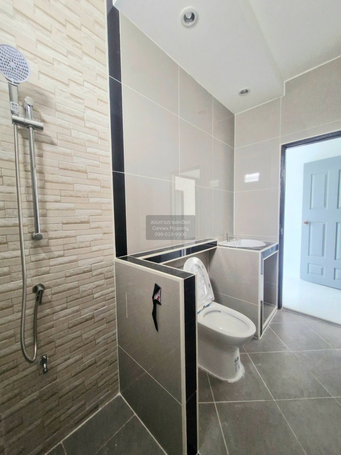 รูป ขายบ้าน  บ้านแฝด นอร์ดิกโมเดิร์น - บางละมุง 41 บางละมุง บางละมุง ชลบุรี CX-167053 ✅ ทักไลน์ @connexproperty ตอบทันที ทีมงานมืออาชีพ ✅ - รูปที่ 12/12