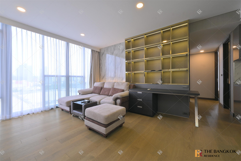 Siamese Exclusive Queens High-potential Location, Convenient Travel near MRT Queen Sirikit National Convention Center Station