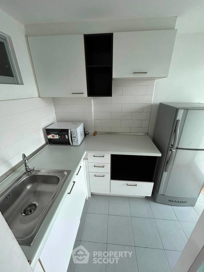 picture 1-BR Condo At Lumpini Ville Ramkhamhaeng 26, Ramkhamhaeng (ID 3181003) - 5/6