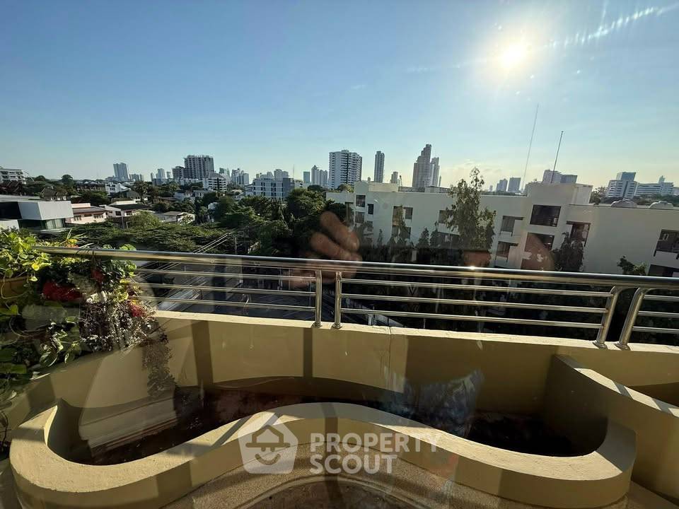 รูป 118 ตร.ม. 2 ห้องนอน Supreme Ville Condominium ใกล้ MRT คลองเตย (ID 3182980) - รูปที่ 29/29